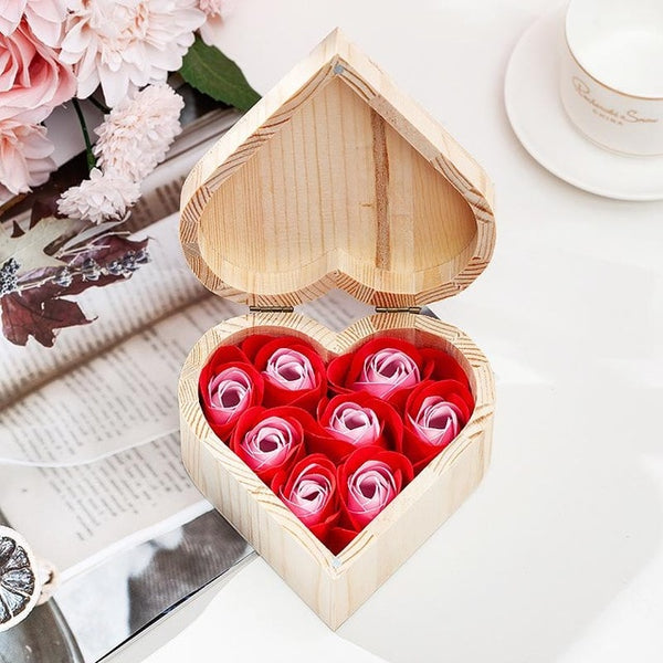 2020 Mother's Day Gift Valentine's Day Creative Heart-shaped Wooden Box Rose Soap Flower Bear Gift Bags