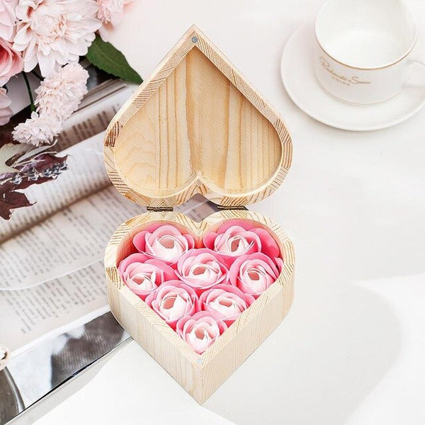 2020 Mother's Day Gift Valentine's Day Creative Heart-shaped Wooden Box Rose Soap Flower Bear Gift Bags